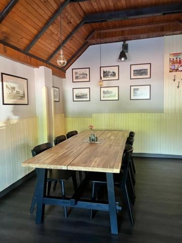 Penzion & Restaurace U Vily Sezimovo Usti Экстерьер фото